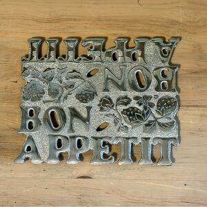 Cast Iron Trivet with 'Bon Appetit' Design